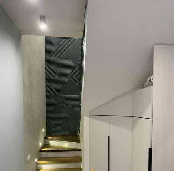 2-комн. квартира, 80 м2, 11/22 эт. Москва