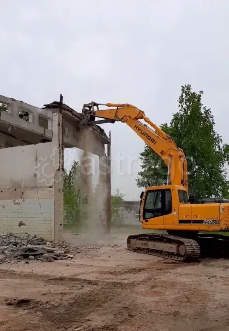 Демонтаж зданий, аренда Экскаватора, крашер Пермь - изображение 1