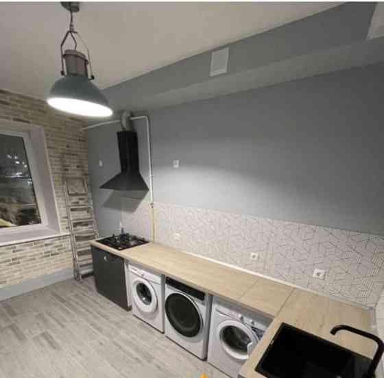 Комната, 99.6 м2, 2/8 эт. Москва