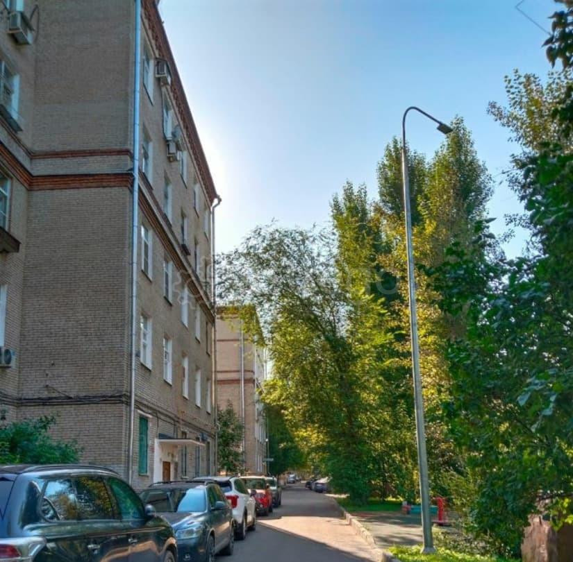 Комната, 20.7 м2, 1/5 эт. Москва - изображение 1