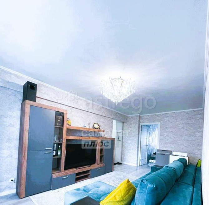 3-комн. квартира, 58 м2, 5/5 эт. Бийск - изображение 1