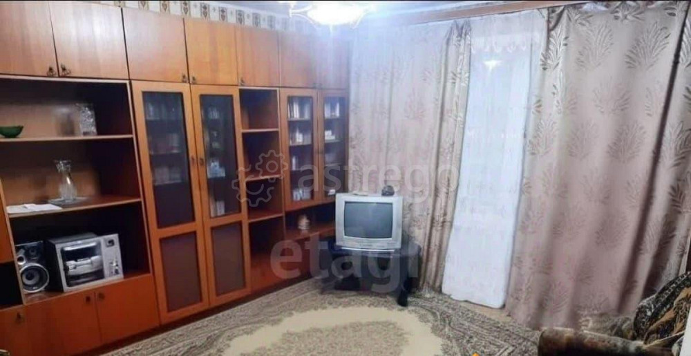 2-комн. квартира, 49 м2, 2/3 эт. Белогорск - изображение 2