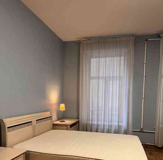 3-комн. квартира, 110 м2, 2/5 эт. Санкт-Петербург