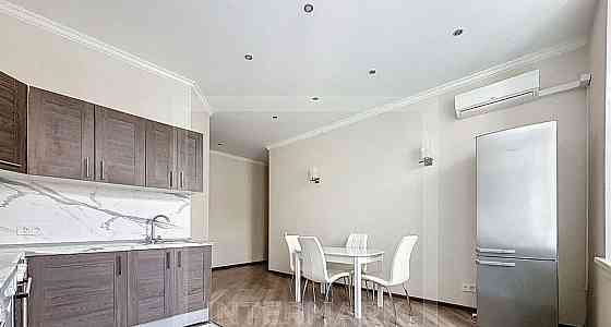 2-комн. квартира, 66 м2, 3/6 эт. Москва