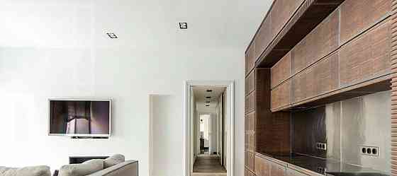 4-комн. квартира, 126 м2, 2/4 эт. Москва