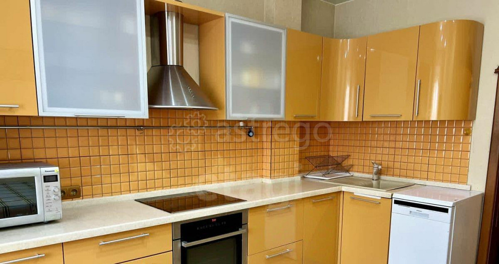 4-комн. квартира, 79.5 м2, 5/10 эт. Красноярск - изображение 2