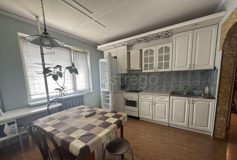 3-комн. квартира, 65 м2, 9/10 эт. Старый Оскол - изображение 1