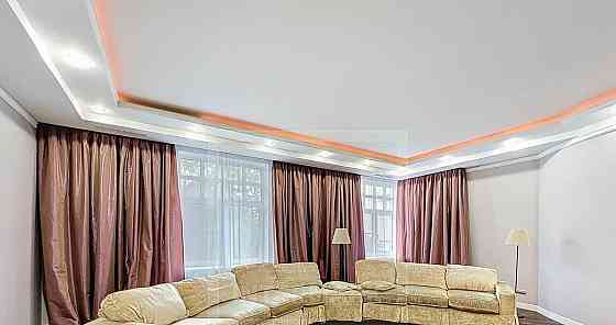 4-комн. квартира, 210 м2, 2/13 эт. Москва