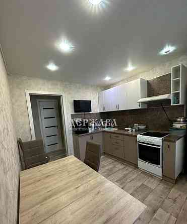 3-комн. квартира, 86 м2, 14/14 эт. Старый Оскол