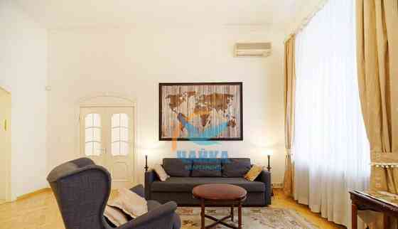 2-комн. квартира, 80 м2, 2/5 эт. Санкт-Петербург