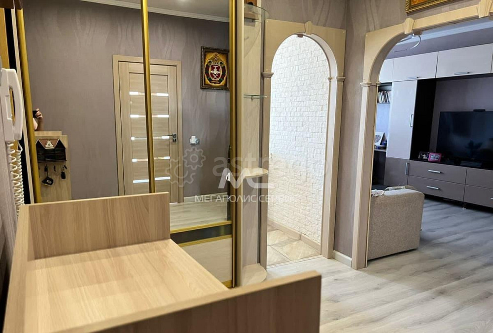 3-комн. квартира, 71 м2, 7/10 эт. Астрахань - изображение 2