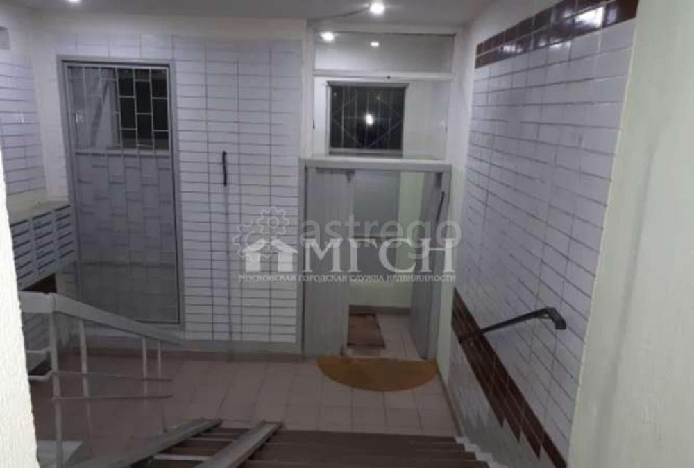 2-комн. квартира, 42.4 м2, 2/5 эт. Москва - изображение 1