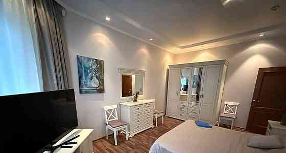 Дом, 330 м2, 8.3 сотки, 3 эт. Видное