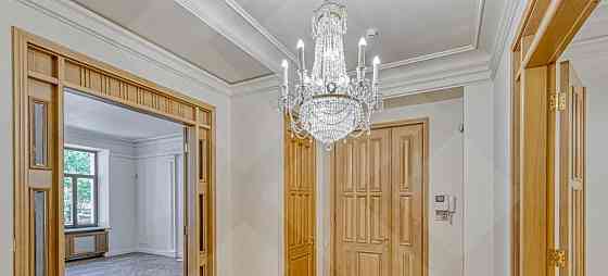 5-комн. квартира, 219 м2, 1/6 эт. Москва