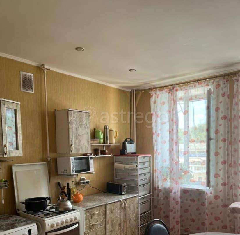 3-комн. квартира, 86 м2, 2/5 эт. Астрахань - изображение 2