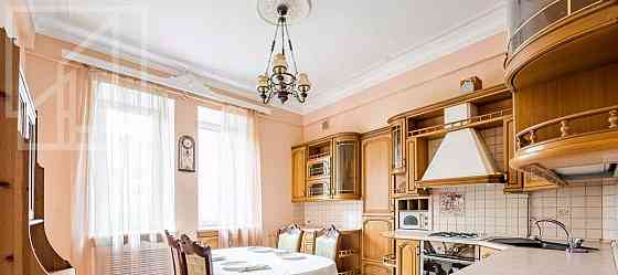 4-комн. квартира, 124 м2, 4/8 эт. Москва