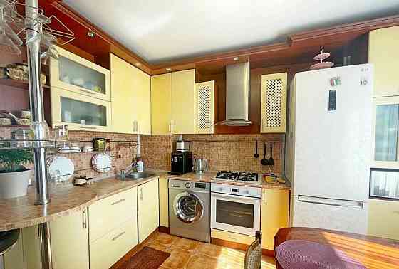 3-комн. квартира, 73.9 м2, 9/10 эт. Строитель