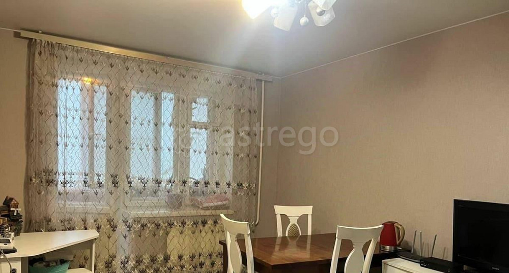 Комната, 233 м2, 11/16 эт. Санкт-Петербург - изображение 1
