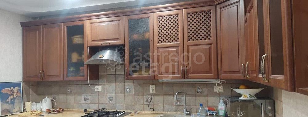 Дом, 270.7 м, 5.9 сотки, 3 эт. Майкоп - изображение 1