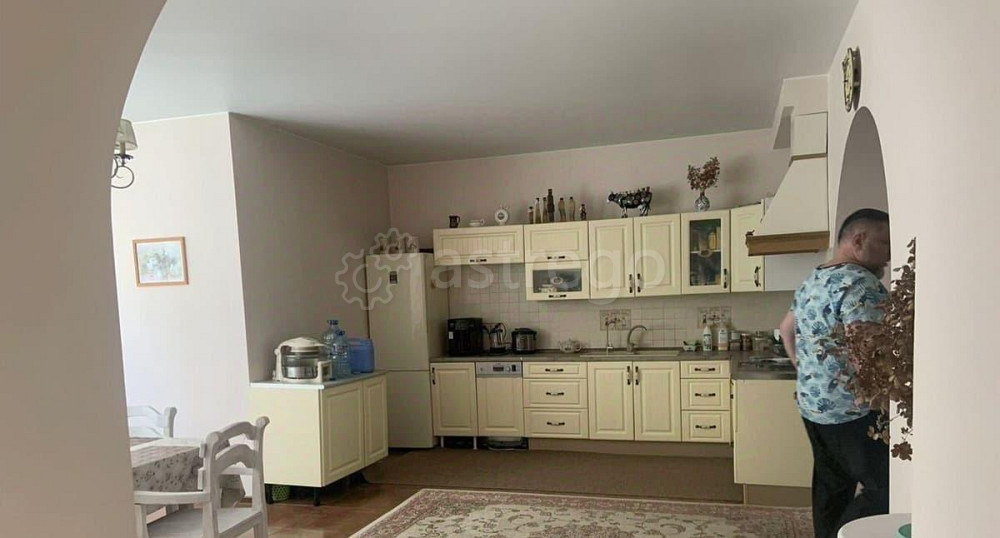 Коттедж, 442 м2, 8 соток, 3 эт. Красноярск - изображение 4