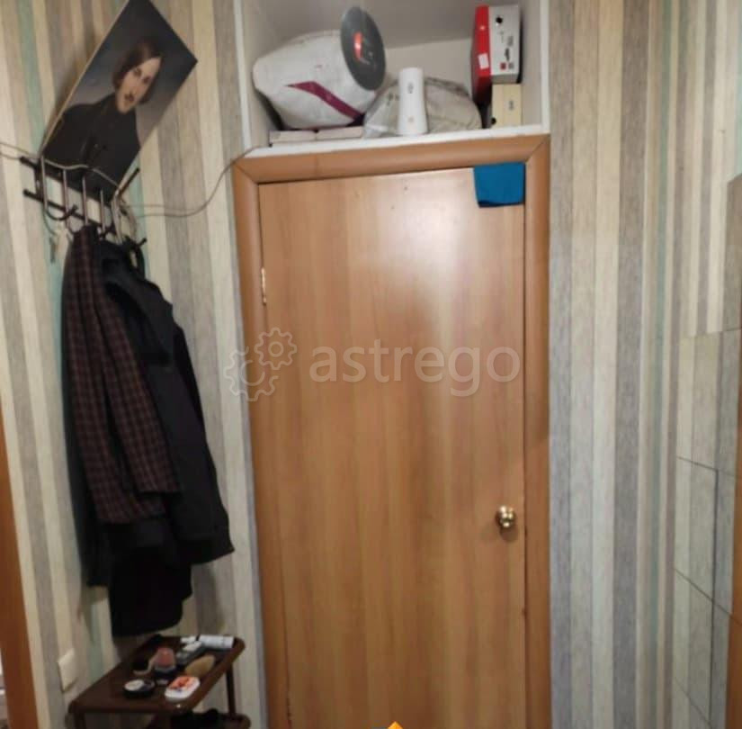 Комната, 25 м2, 6/6 эт. Санкт-Петербург - изображение 2