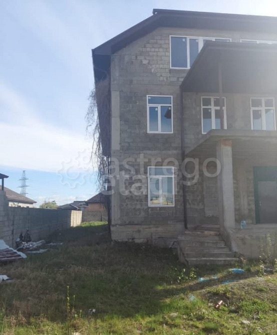 Дом, 644 м, 9.4 сотки, 3 эт. Майкоп - изображение 3