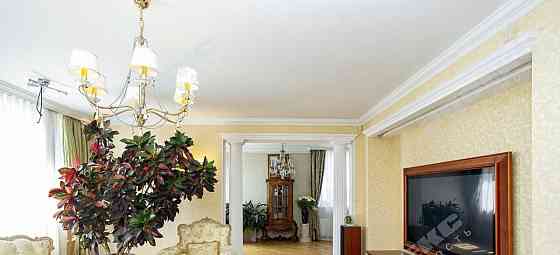 6-комн. квартира, 300.2 м2, 18/18 эт. Санкт-Петербург