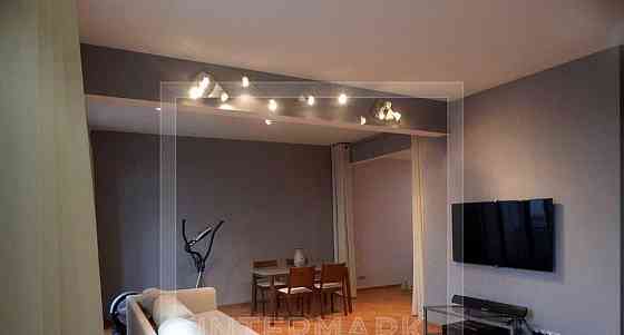 3-комн. квартира, 100 м2, 6/7 эт. Москва