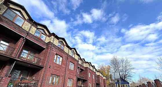 4-комн. квартира, 129.2 м2, 1/3 эт. Видное