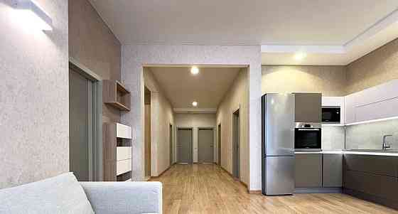 3-комн. квартира, 130 м2, 2/8 эт. Санкт-Петербург