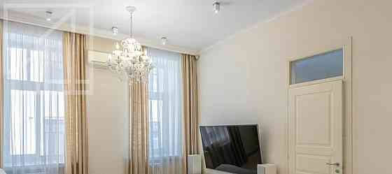 5-комн. квартира, 170 м2, 3/5 эт. Москва