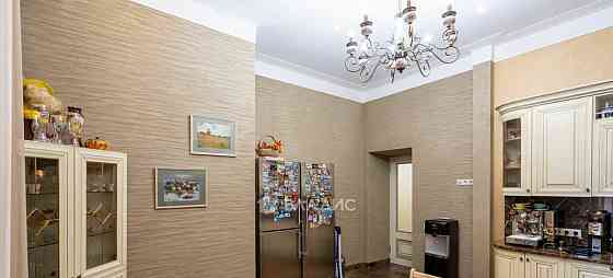 4-комн. квартира, 130 м2, 4/7 эт. Москва