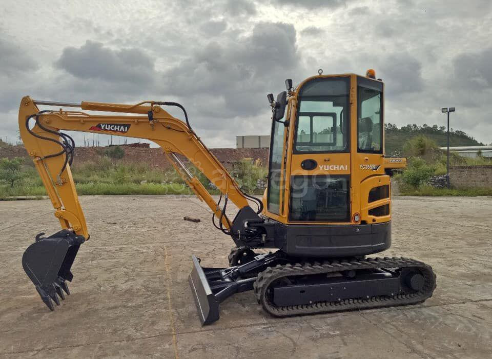 Мини-экскаватор Yuchai YC35 SR Чернушка - изображение 1