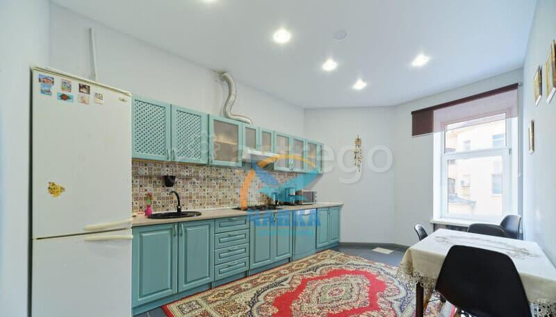 2-комн. квартира, 76 м2, 4/5 эт. Санкт-Петербург - изображение 9