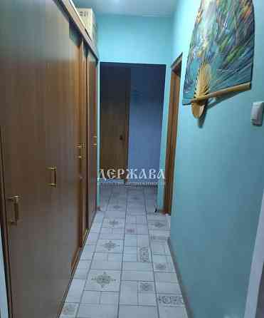 4-комн. квартира, 83 м2, 2/10 эт. Старый Оскол