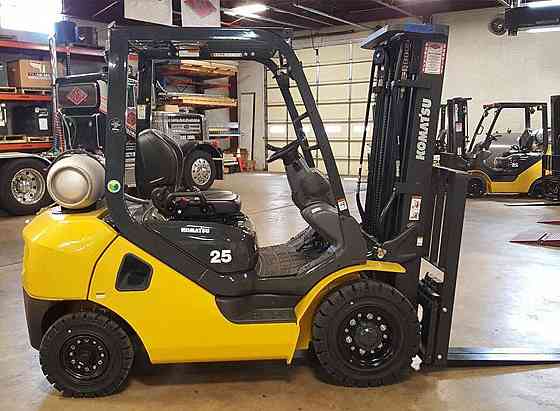Вилочный погрузчик бензиновый Komatsu FG25T-16 Кемерово
