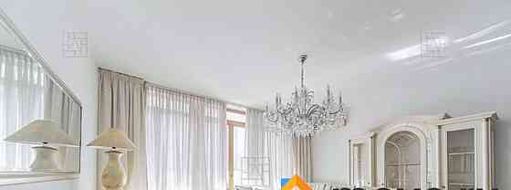 4-комн. квартира, 170 м2, 2/6 эт. Москва