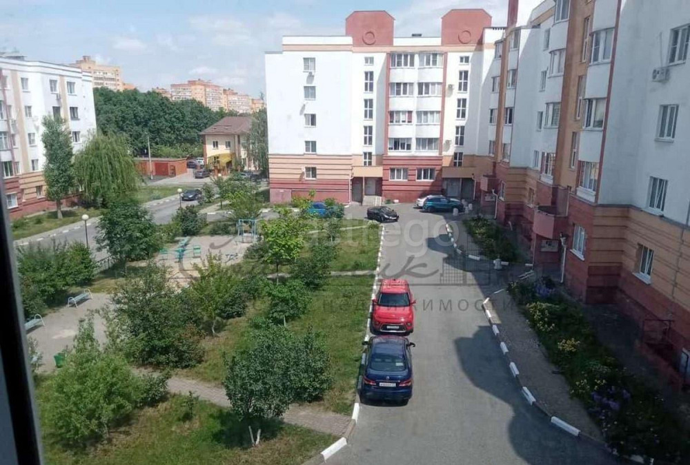 2-комн. квартира, 70 м2, 3/5 эт. Старый Оскол - изображение 3