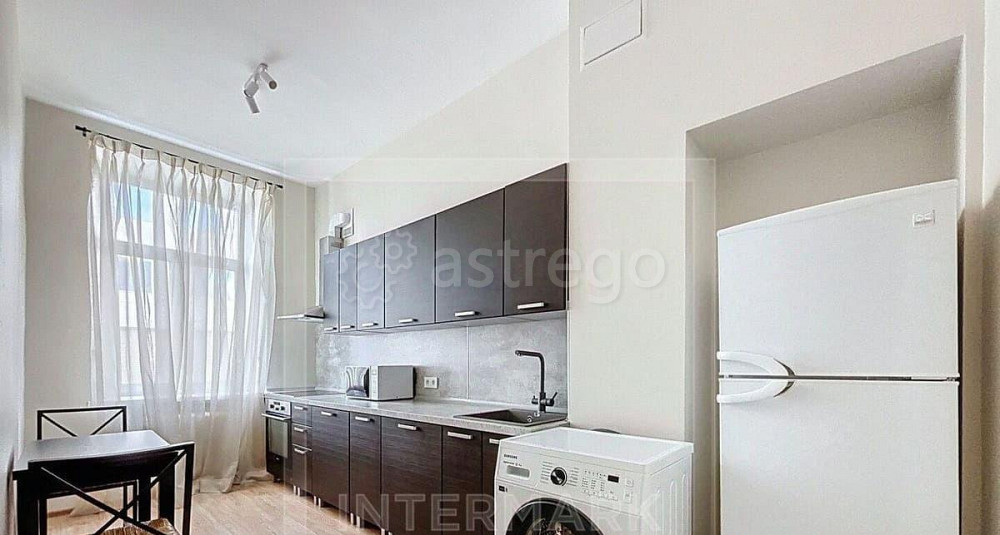 2-комн. квартира, 68 м2, 4/6 эт. Москва - изображение 2