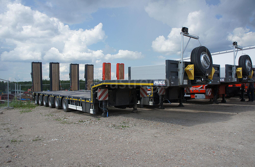 Полуприцеп трал низкорамный ISO PAKCS LOWBED (Kassbohrer), 6 осей раздвижной 10 градусов аппарели Краснодар - изображение 1