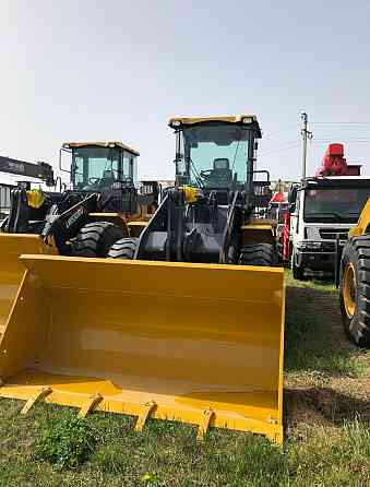 Фронтальный погрузчик XCMG LW330RU Москва