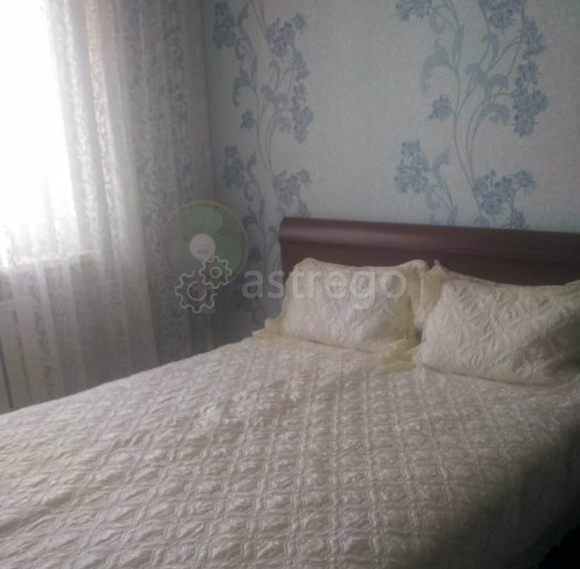 Комната, 54 м2, 3/5 эт. Красноярск - изображение 1