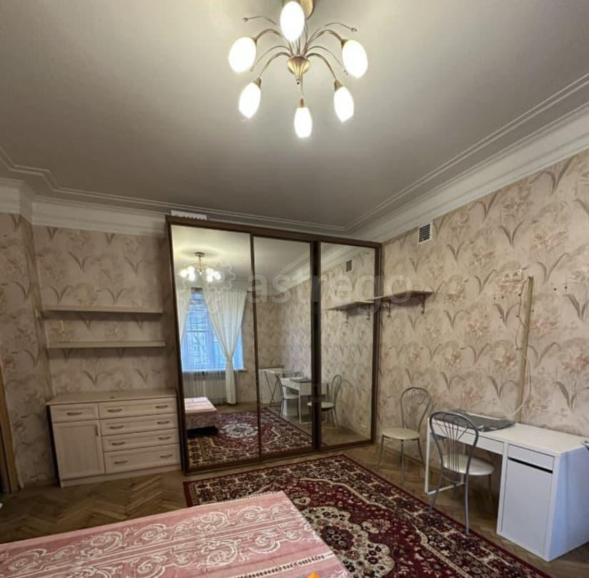 Комната, 19.9 м2, 2/5 эт. Москва - изображение 1