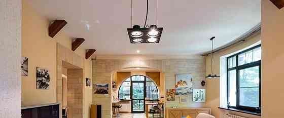 Дом, 210 м2, 18.76 сотки, 3 эт. Москва