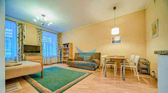 Студия, 40 м2, 1/4 эт. Санкт-Петербург