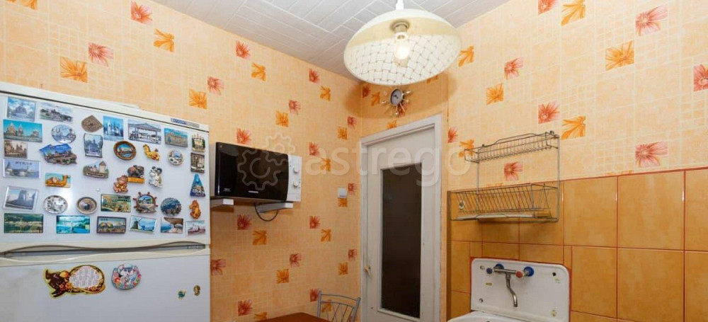 4-комн. квартира, 49.6 м2, 3/5 эт. Санкт-Петербург - изображение 1