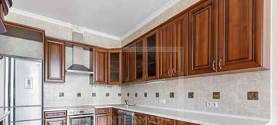 4-комн. квартира, 137 м2, 3/18 эт. Москва