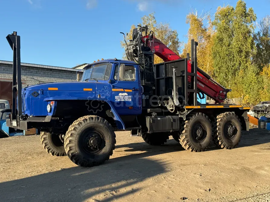 Урал лесовоз, после капремонта с новым манипулятором Санкт-Петербург - изображение 1