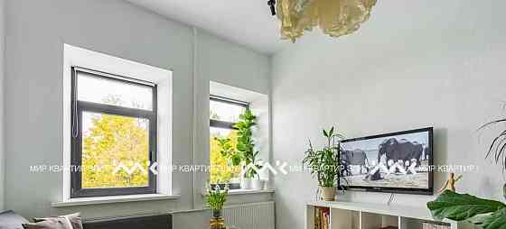 4-комн. квартира, 102 м2, 3/3 эт. Санкт-Петербург