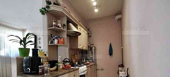 3-комн. квартира, 86 м2, 2/5 эт. Санкт-Петербург